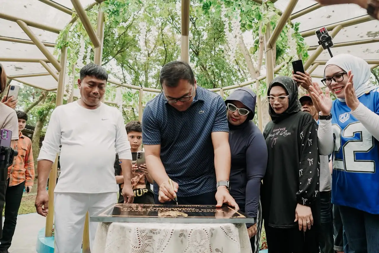 Asri Ludin : Dari Tenda Kecil Kini Punya Lapak Istimewa di UMKM Center, Pedagang Lebih Nyaman Omzet Naik